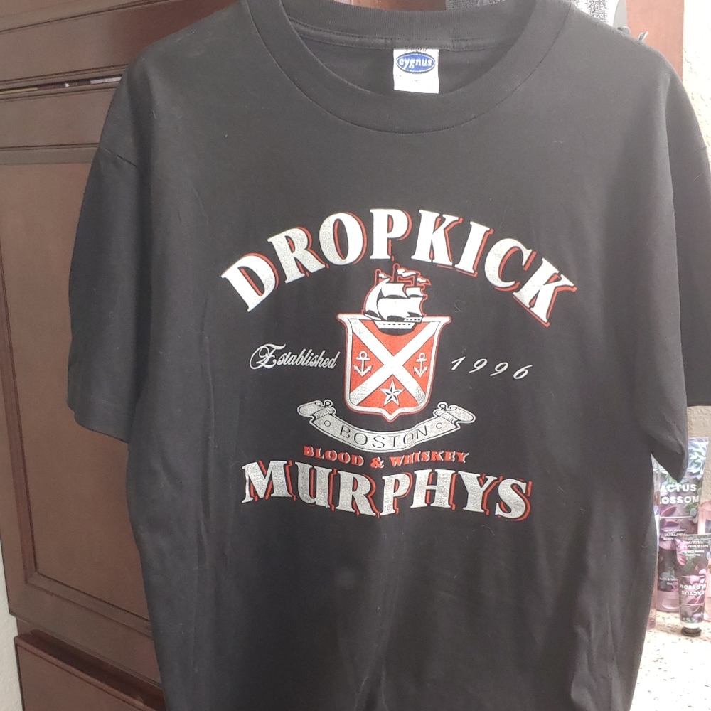 - Vintage Dropkick Murphy's t shirt medium